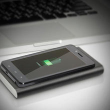 Load image into Gallery viewer, Titus Wireless Charging Power Bank